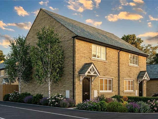 House for sale in Farsley, West Yorkshire