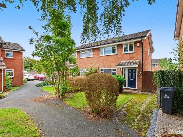 House for sale in Beechwood, Halton