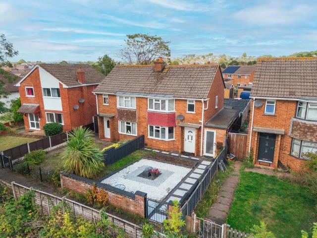 House for sale in Lyppard Grange, Worcester
