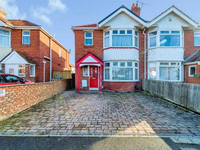 House for sale in Millbrook, Southampton
