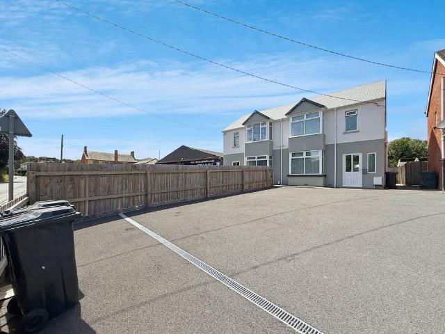 House for sale in North Wroughton, Swindon