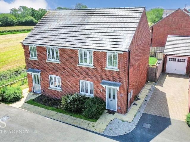 House for sale in Egginton, East Midlands