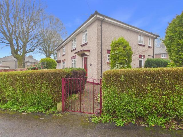 House for sale in Charlesworth, East Midlands