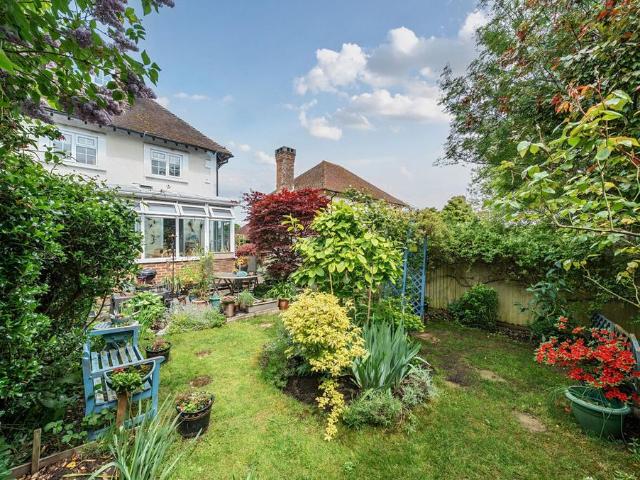 House for sale in Littlecote, West Sussex