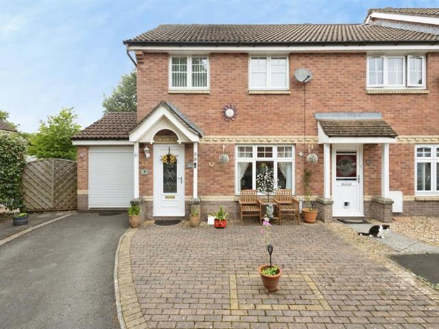 House for sale in Kenfig Hill, Wales