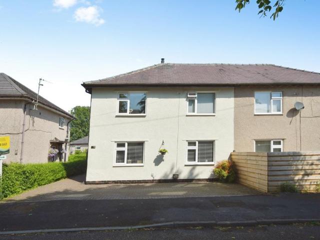 House for sale in Charlesworth, East Midlands