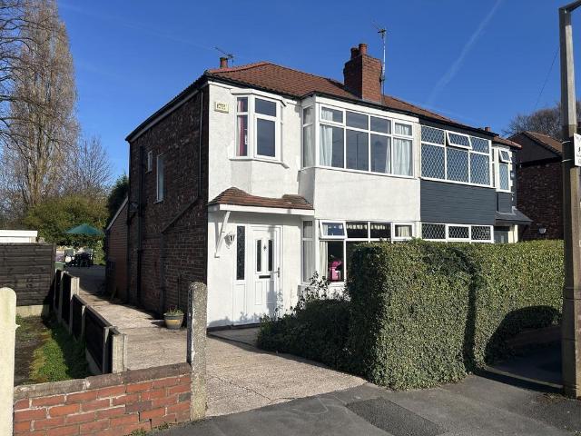 House for sale in Cheadle, Greater Manchester