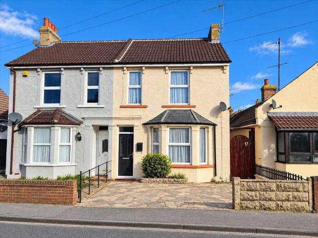 House for sale in Clacton-on-Sea, Tendring
