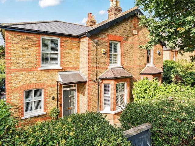 House for sale in Thames Ditton, Elmbridge