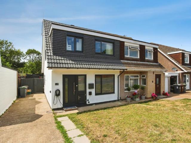 House for sale in Trench Wood, Bourne Vale