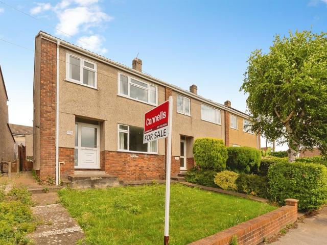 House for sale in Kingswood