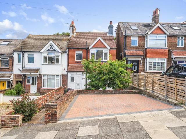 House for sale in Round Hill, Brighton & Hove