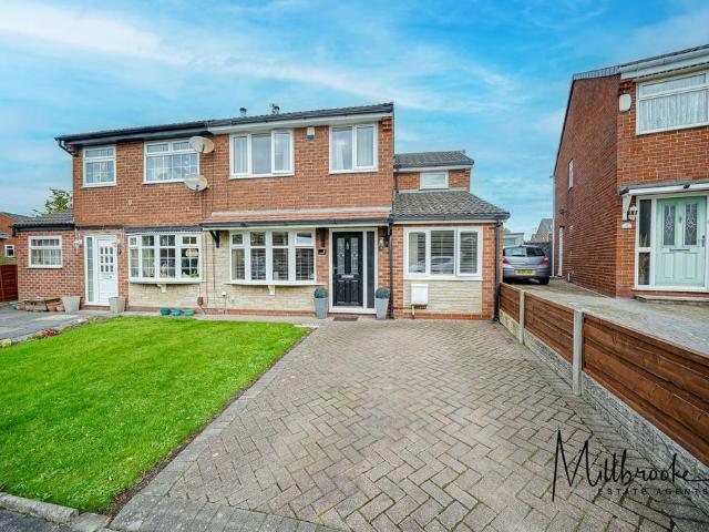 House for sale in Boothstown, Salford