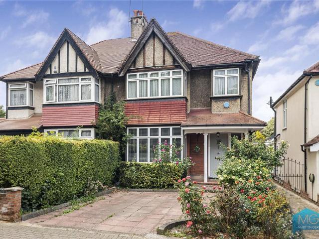 House for sale in New Barnet, Greater London