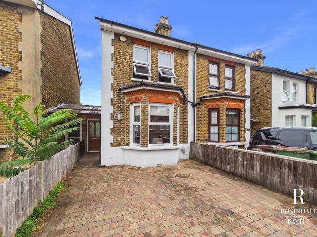 House for sale in Wallington, Greater London