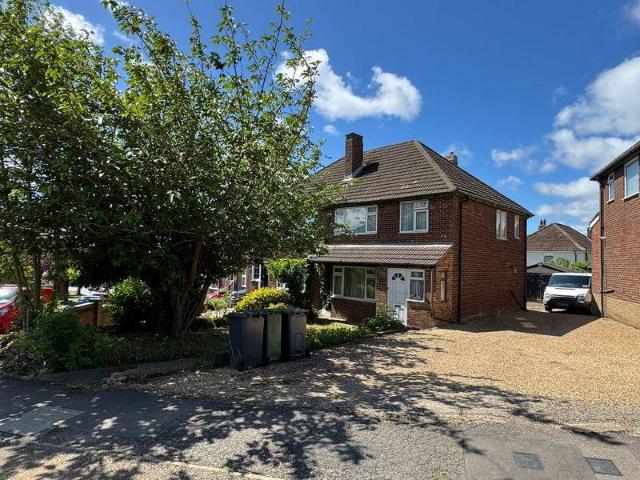 House for sale in Sundon Park, Luton