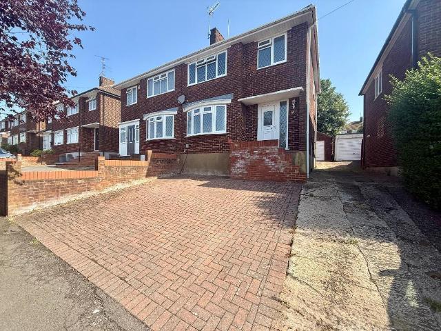 House for sale in Sundon Park, Luton