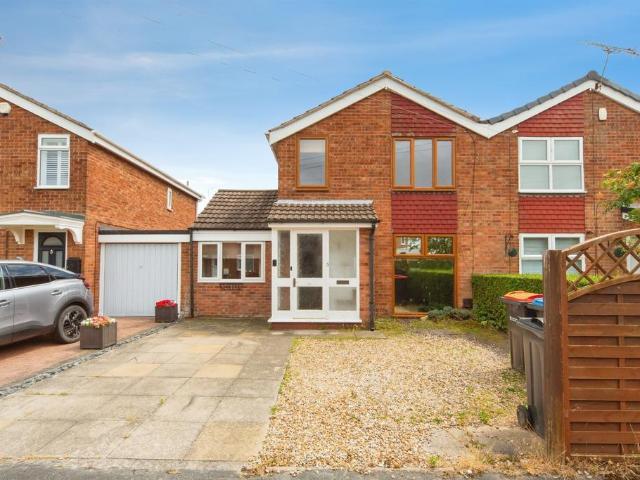 House for sale in Elton