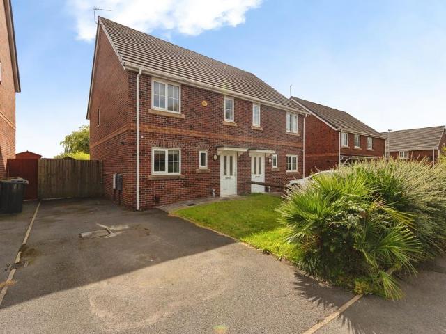 House for sale in Hathershaw, Pendock