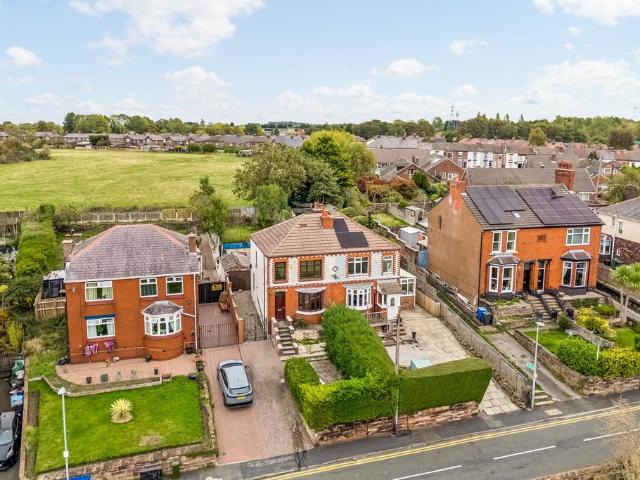 House for sale in Weston, Halton