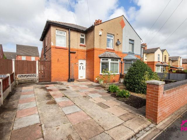 House for sale in Red Bank, St Helens