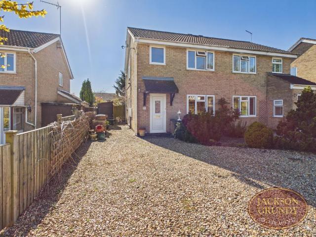 House for sale in Long Buckby, Northamptonshire