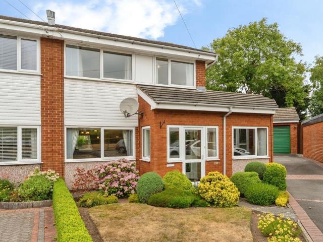 House for sale in Mynydd Isa, Wales