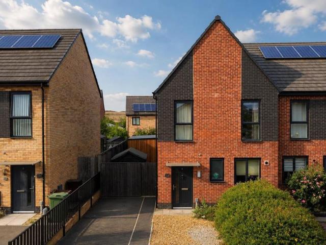 House for sale in South Elmsall, West Yorkshire