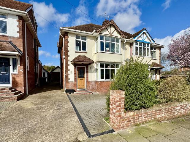 House for sale in Watergate, Devon