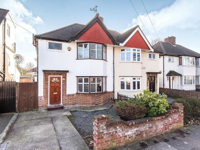 House for sale in Whitton, Greater London