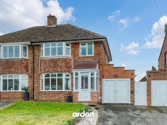 House for sale in Lydiate Ash, Bromsgrove