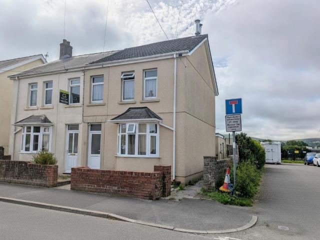 House for sale in Tir-y-dail, Ammanford