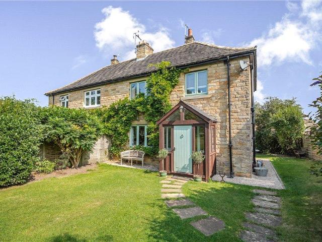 House for sale in Copgrove, North Yorkshire
