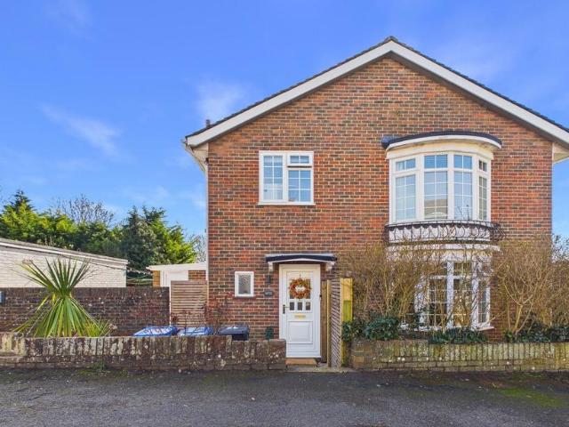 House for sale in Fishersgate, West Sussex