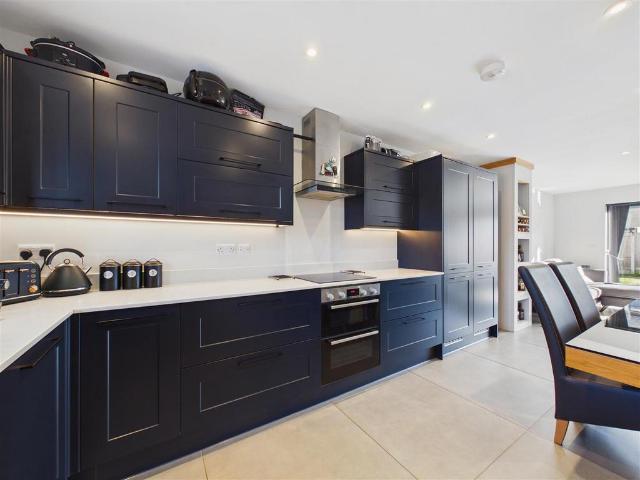 House for sale in South Cave, Riplingham
