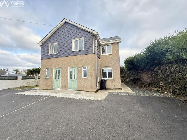House for sale in Penysarn, Wales