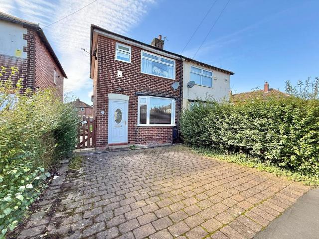 House for sale in Haughton Green, Greenheys
