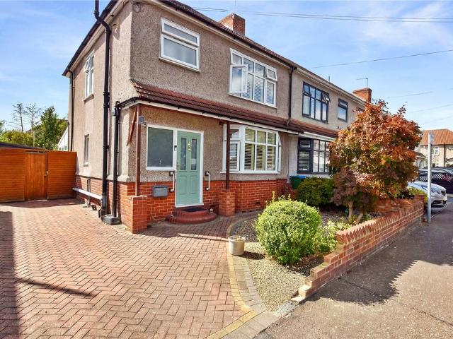 House for sale in Barnehurst, Greater London
