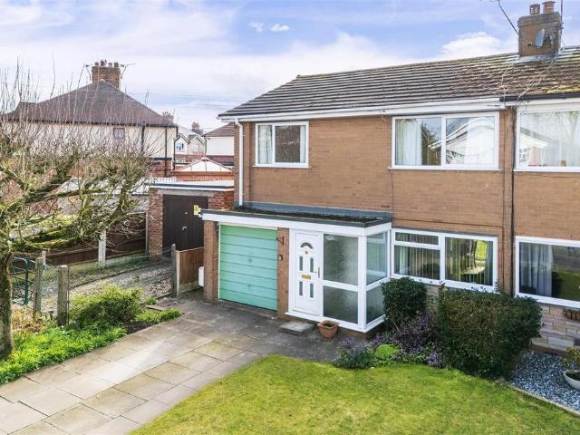 House for sale in Shavington cum Gresty, Shavington