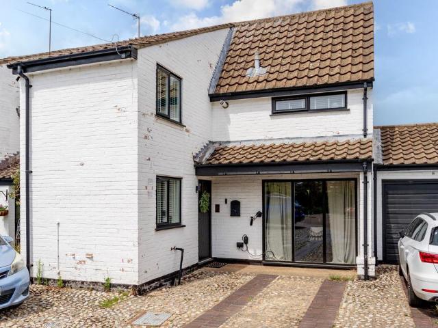 House for sale in Crostwick, Norfolk
