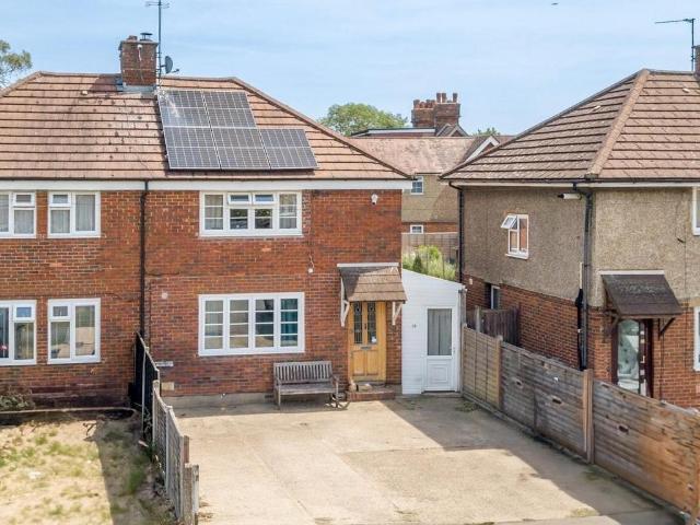 House for sale in Pachesham Park, Surrey