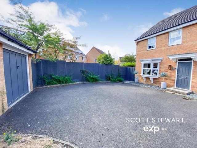 House for sale in Hampton Hargate, Peterborough