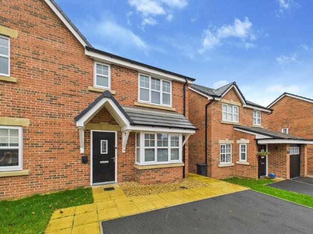 House for sale in Warton, Bare
