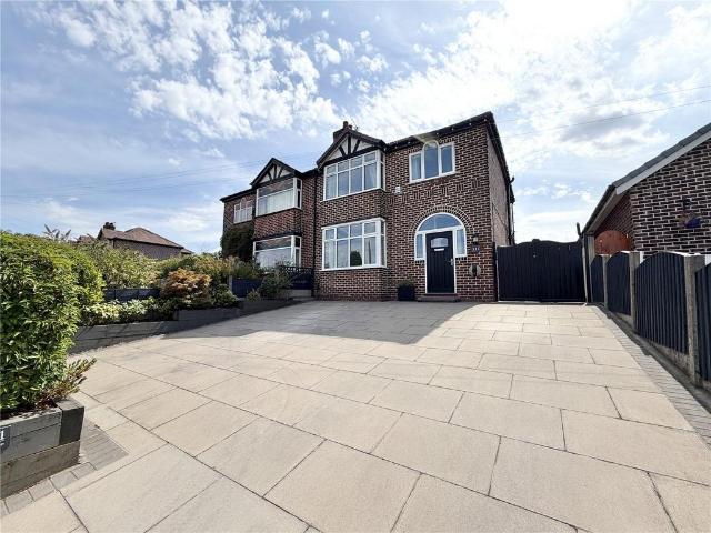 House for sale in Ashton upon Mersey, Trafford Park