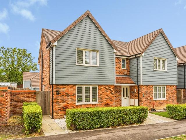 House for sale in World's End, Perryfields
