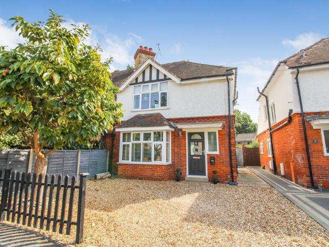 House for sale in Farnborough, Hampshire