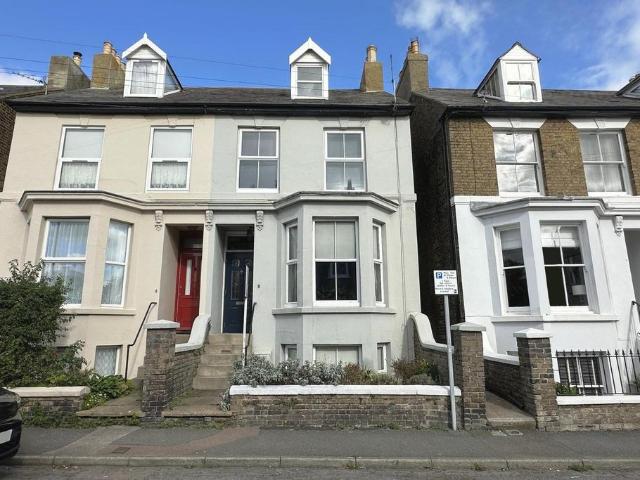 House for sale in Middle Deal, Ash