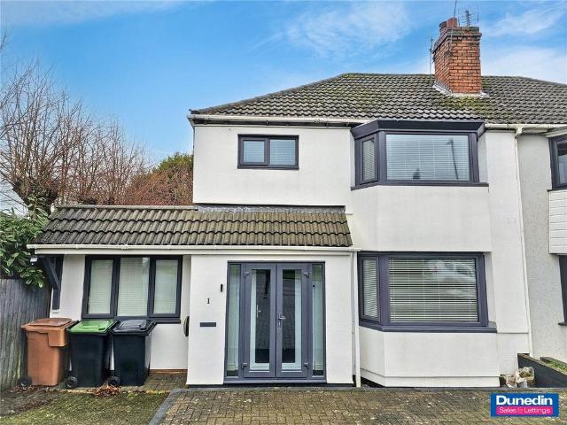 House for sale in Bromsgrove, Worcestershire
