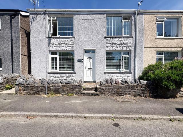 House for sale in Dyffryn Clydach, Neath Abbey