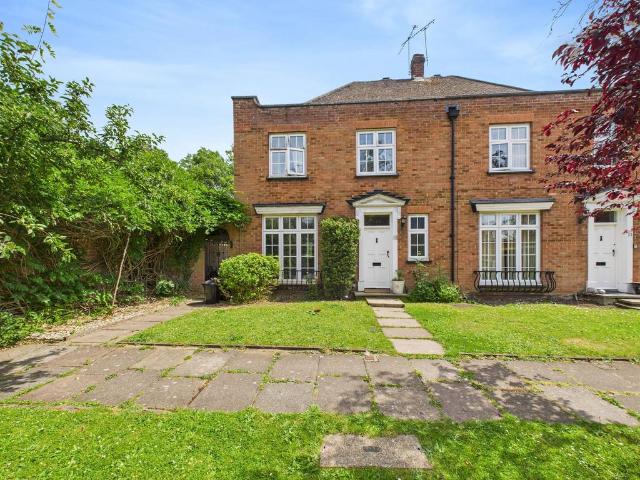 House for sale in Eastcote Village, Cat Hill